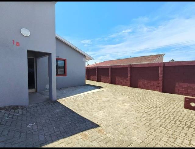 BUSINESS PROPERTY TO RENT IN MTHATHA CENTRAL